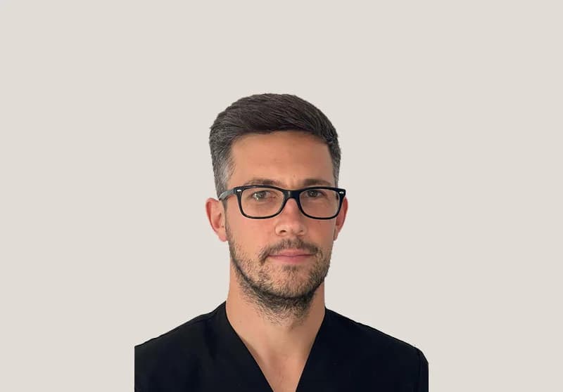 Dr. Stan Marian — medic specialist chirurgie orală și maxilo-facială Rose Dental Expert Suceava