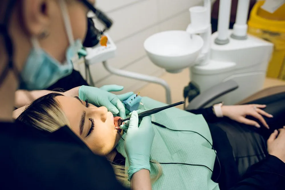 tratament stomatologic în Suceava — Rose Dental Expert