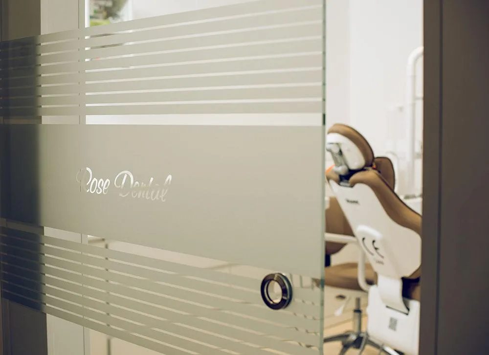 profilaxie dentară în cabinetul Rose Dental Expert Suceava