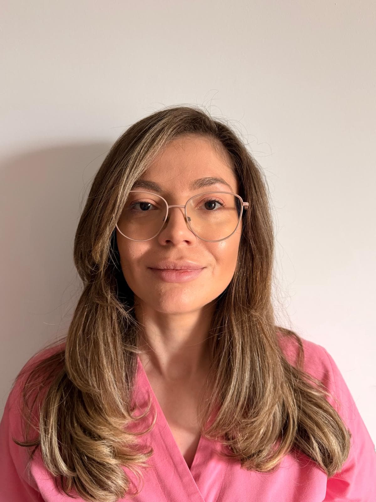 Dr. Lodbă Luciana — medic specialist ortodonție și ortopedie dento-facială Rose Dental Expert Suceava